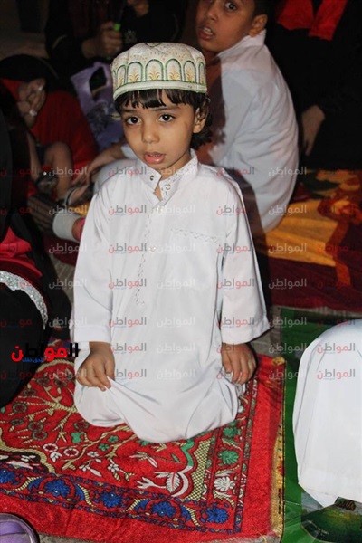 طفل في صلاة العيد
