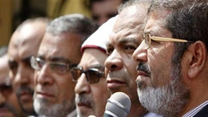 محمد مرسي وجماعة