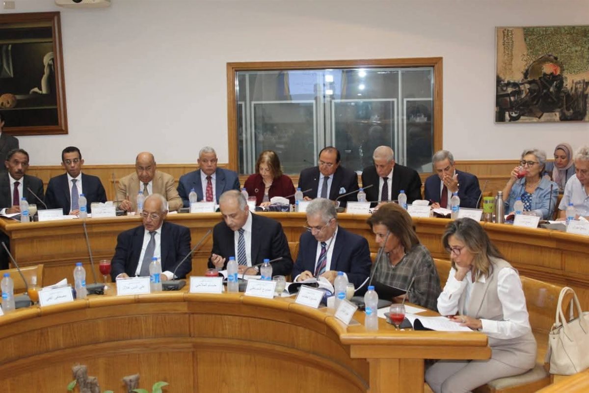 وزير الثقافة ورئيس المجلس الأعلى للثقافة