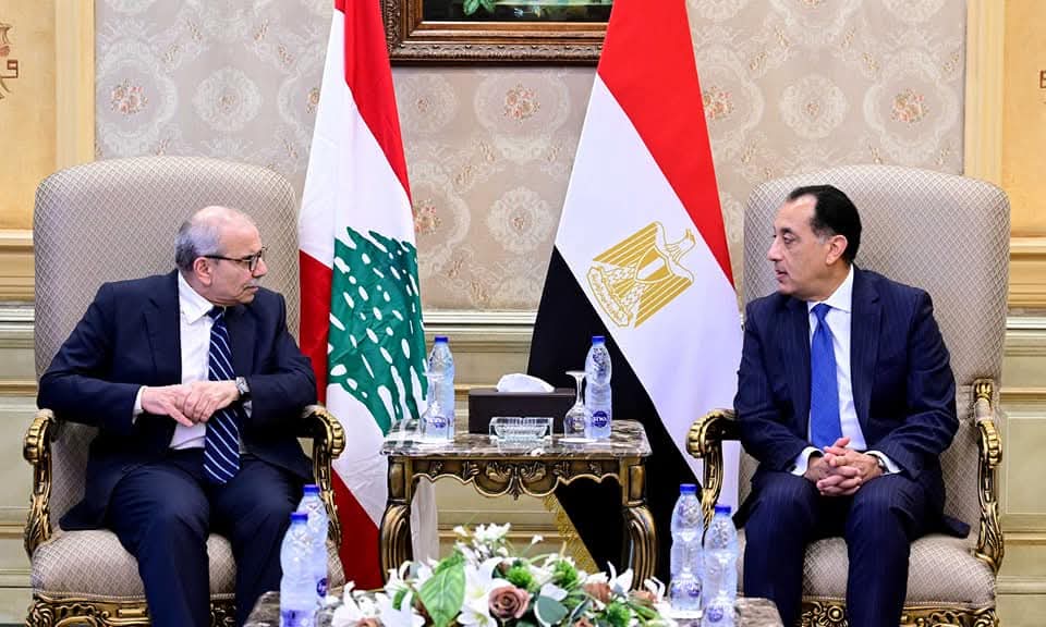 رئيس الوزراء ونظيره اللبناني&nbsp;
