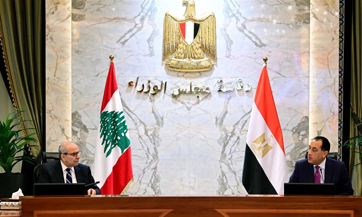 رئيس الوزراء ونظيره اللبناني&nbsp;