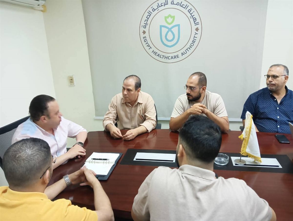 الدكتور أيمن رخا رئيس إقليم القناة&nbsp;