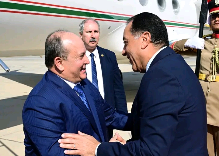 رئيس مجلس الوزراء الدكتور مصطفي مدبولي ووزير الجمهورية الجزائرية&nbsp;