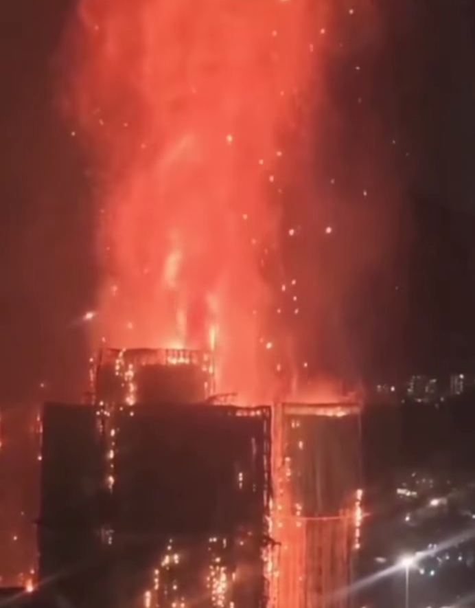 حريق أبراج هونج كونج بالصين&nbsp;