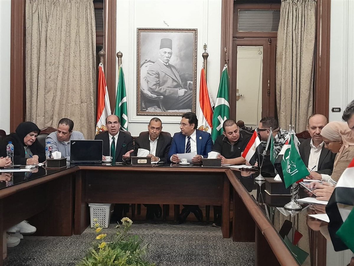 الدكتور أيمن محسب&nbsp;