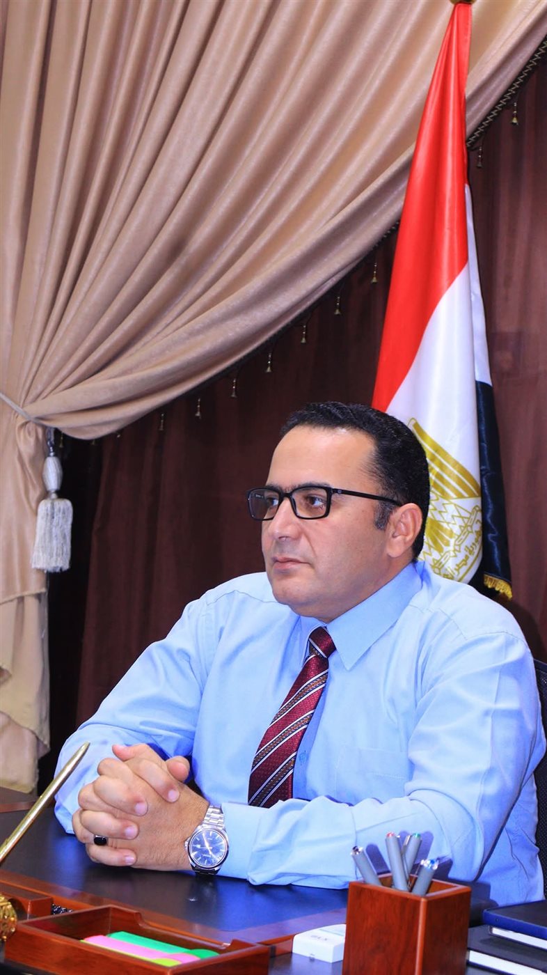 رئيس مركز كفر صقر&nbsp;