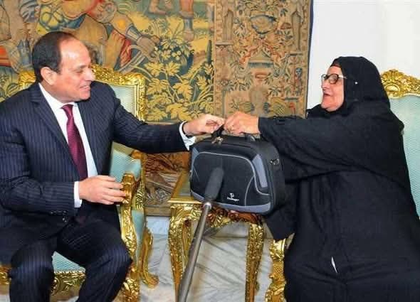 الرئيس السيسي والحاجة سبيلة&nbsp;