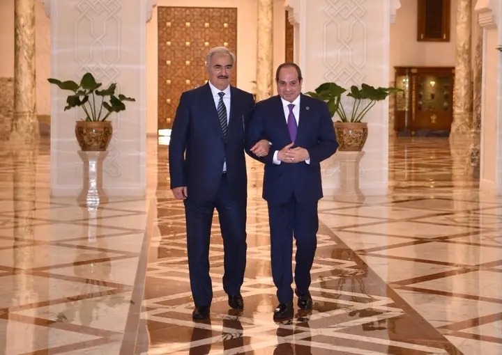 استقبل السيد الرئيس عبد الفتاح السيسي، اليوم، المشير خليفة حفتر، القائد العام للجيش الوطني الليبي