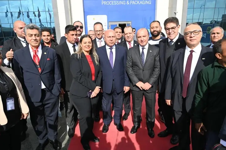 وزير الصناعة والنقل&nbsp;