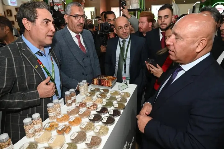 وزير الصناعة والنقل&nbsp;