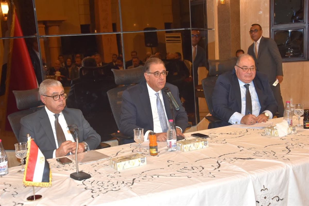 نائب وزير الخارجية يلتقي ممثلي الجالية المصرية في المملكة العربية السعودية