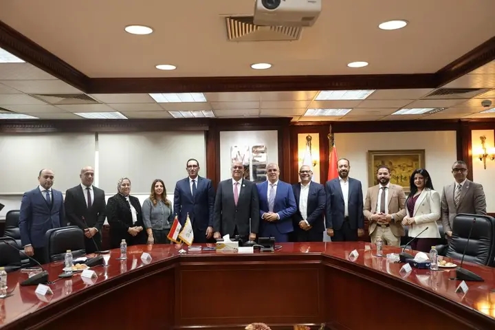 &nbsp;تمويل جديد بقيمة ٣٠٠ مليون جنيه من جهاز تنمية المشروعات المتوسطة لتمويل المشروعات متناهية الصغر من خلال شركة ( ريفي