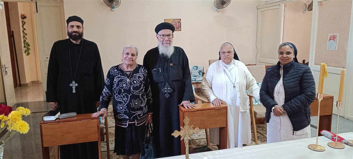 وفد الكنيسة الارثوذكسية بالسويس يهنئ راهبات الكاثوليك بعيد الميلاد المجيد