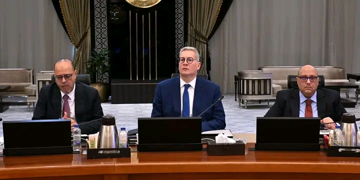 وزير البترول يستعرض نتائج تقرير 