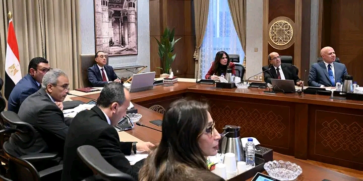 رئيس الوزراء يتابع جهود فض التشابكات المالية بين عدد من الجهات الحكومية