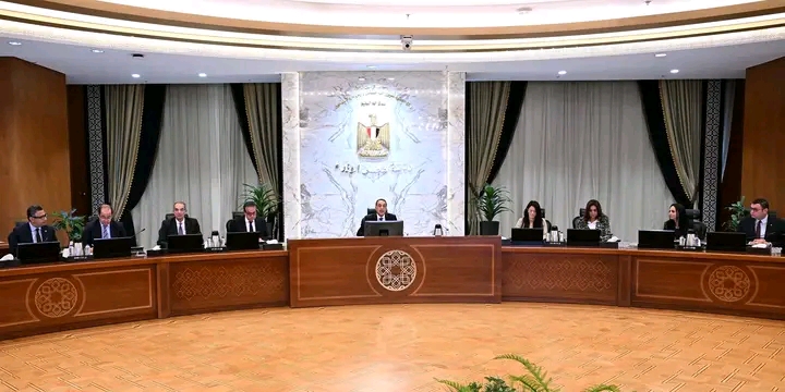 رئيس الوزراء يترأس اجتماع اللجنة الوزارية للعدالة الاجتماعية