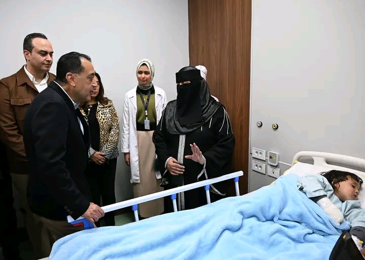 رئيس الوزراء يتفقد مجمع الأقصر الطبي الدولي 