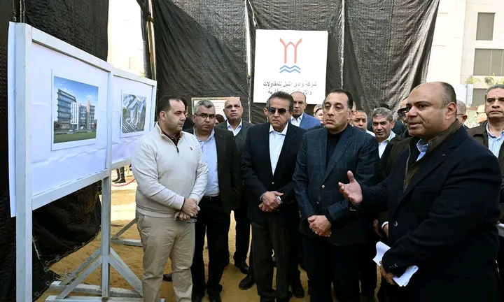 رئيس الوزراء يتفقد مستجدات الموقف التنفيذي لمشروع إنشاء مستشفى بولاق أبو العلا العام الجديد