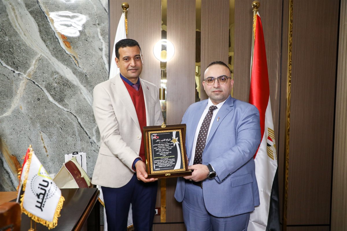رجل الأعمال أحمد ناصر الصوير يتوّج بجائزة «أفضل رجل أعمال للتميز والإبداع الاقتصادي