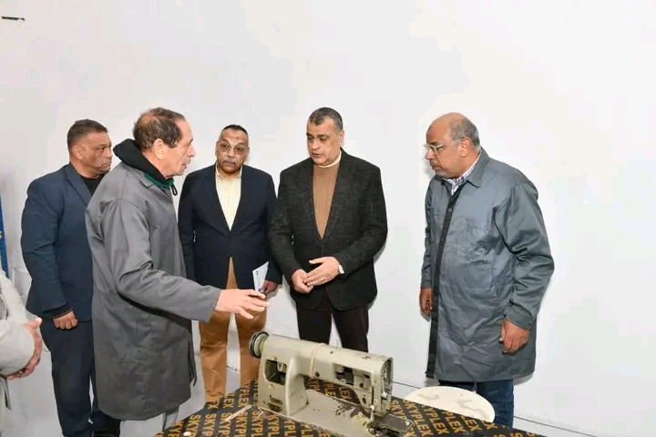 &nbsp;وزير الدولة للإنتاج الحربي: 