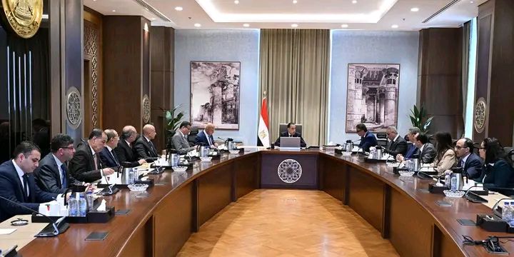 رئيس الوزراء يتابع مستجدات خطط النهوض بشركات السكر التابعة لوزارة التموين والتجارة الداخلية