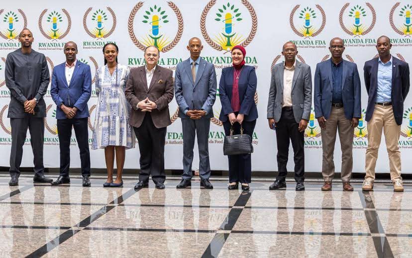 هيئة الدواء المصرية توقع الإطار التنفيذي لمذكرة التفاهم مع هيئة الغذاء والدواء الرواندية لتعزيز التعاون الدوائي
