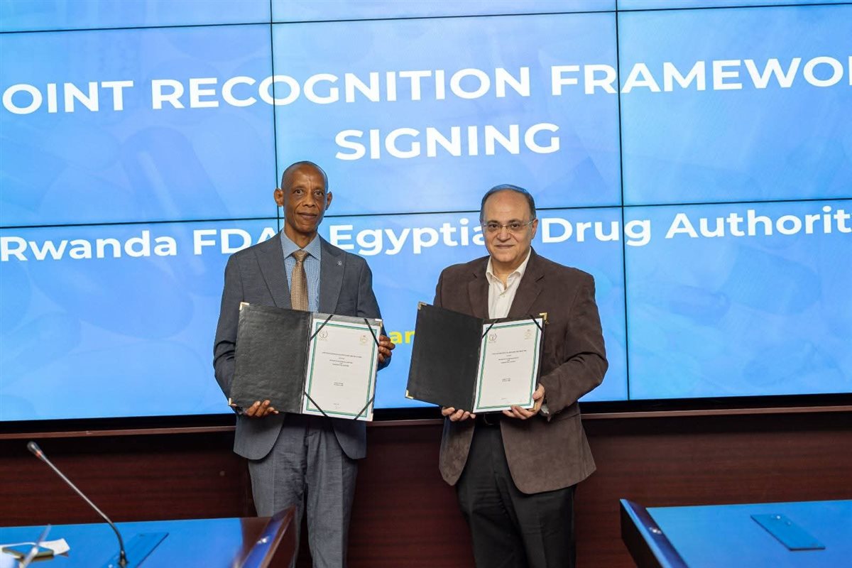 هيئة الدواء المصرية توقع الإطار التنفيذي لمذكرة التفاهم مع هيئة الغذاء والدواء الرواندية لتعزيز التعاون الدوائي