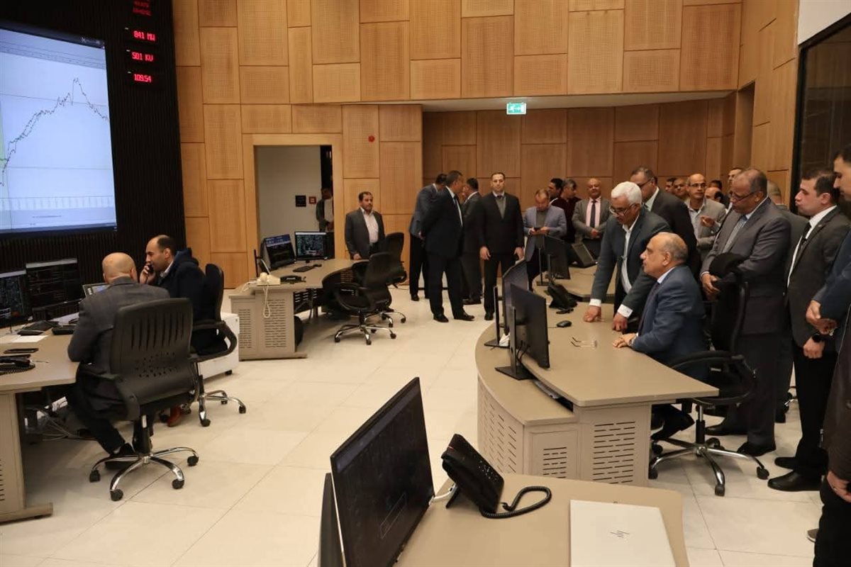 وزير الكهرباء يتفقد المركز القومي للتحكم في الطاقة ويتابع سير العمل وجودة التغذية الكهربائية خلال شهر رمضان