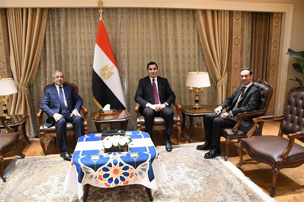&nbsp;وزير الشباب والرياضة يلتقي رئيس الأكاديمية العربية للعلوم والتكنولوجيا لبحث تطوير وتعزيز التعاون بين الجانبين