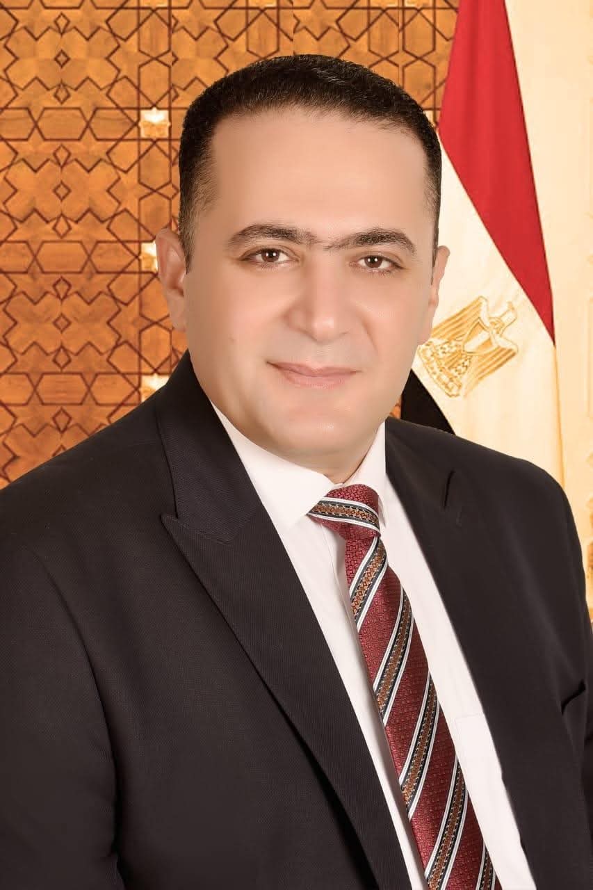 الدكتور أحمد المقدم
