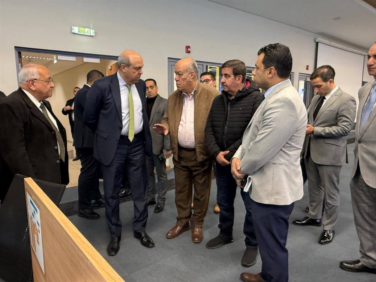 وزير الطيران المدني يتفقد مطار القاهرة الدولي، لمتابعة سير العمل بالمطار والاطمئنان على &nbsp;حركة التشغيل وفق الخطط المعتمدة فى أعقاب الاحداث الجاريه
