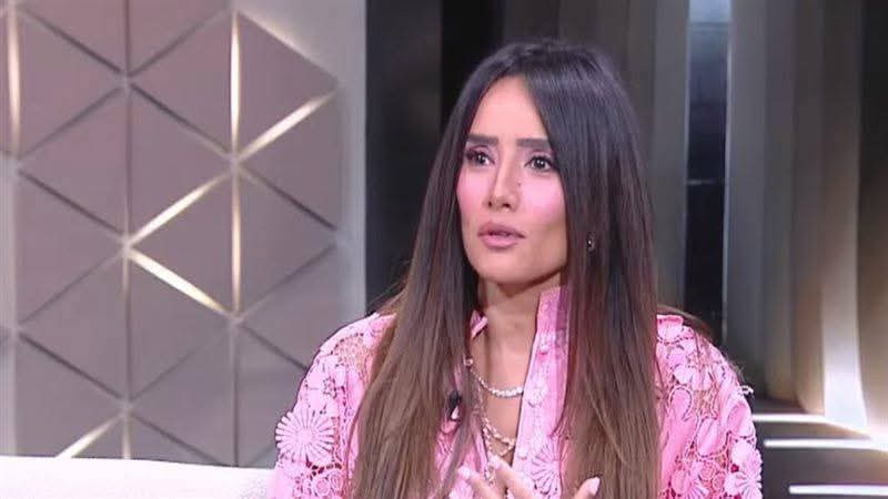 الموت يفجع زينة للمرة الثانية برمضان بعد أيام من وفاة شقيقها