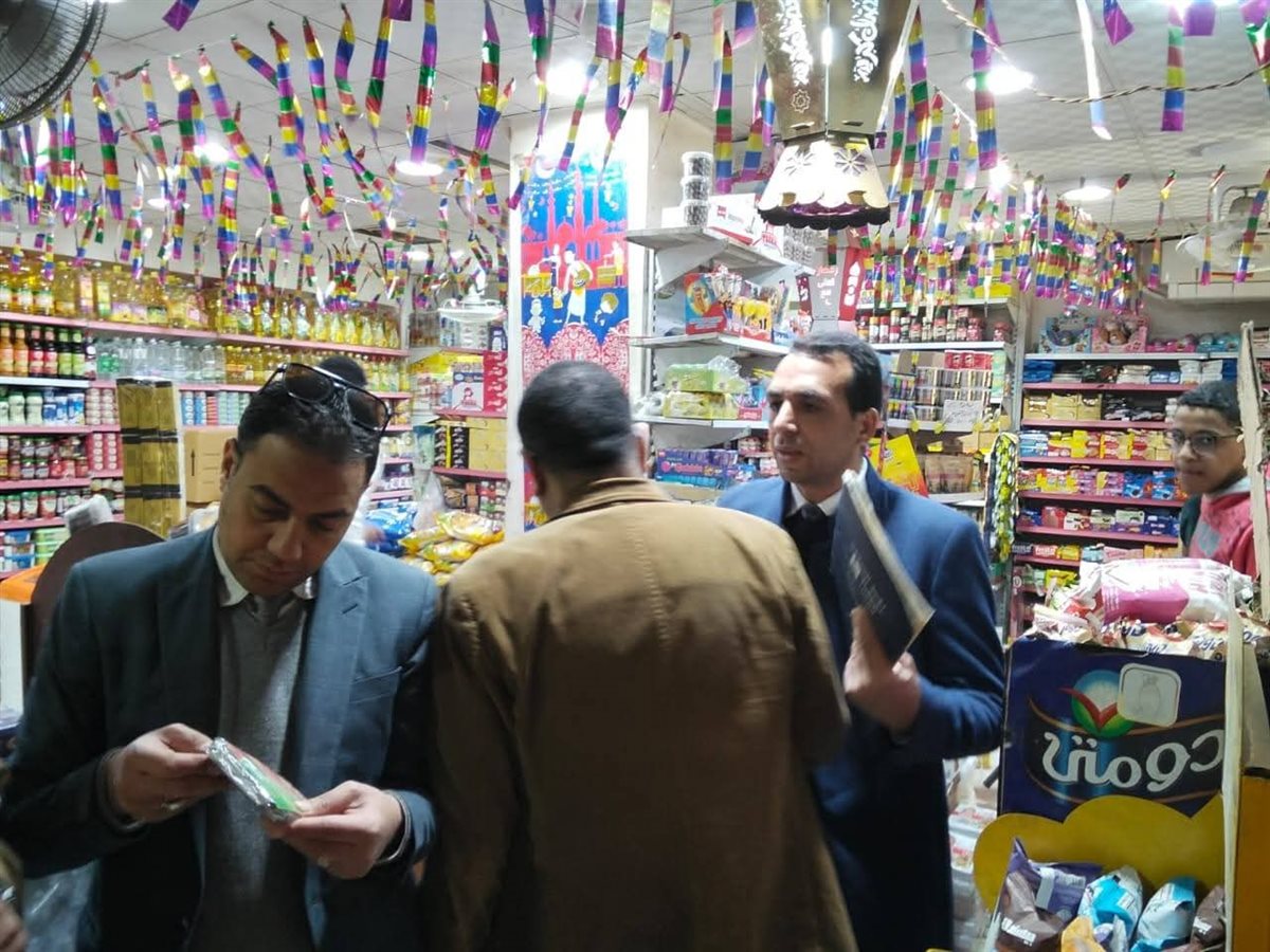 جهاز حماية المستهلك بمحافظة المنيا يشن حملة رقابية مفاجئة بعدة مناطق لضمان الانضباط بالأسواق وضبط 
