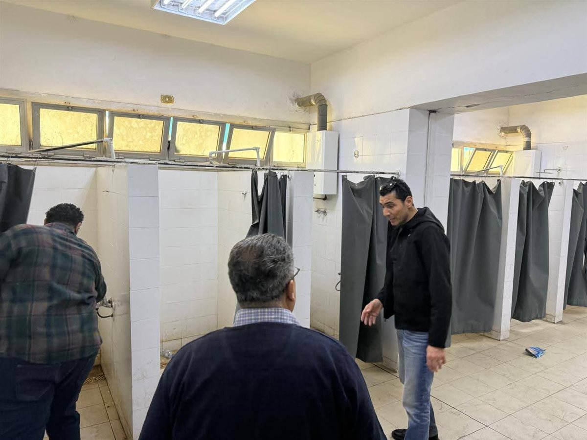 وزير الشباب والرياضة جوهر نبيل يجري جولة مفاجئة لعدد من مراكز الشباب ويصدر قرارات حاسمة لمحاسبة المقصرين .