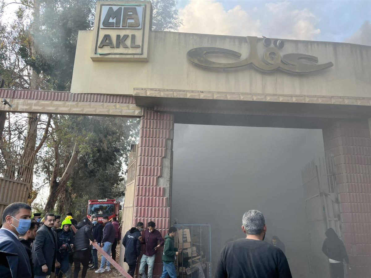 حريق هائل بمصنع عقل بمدينة طلخا بمحافظ الدقهلية