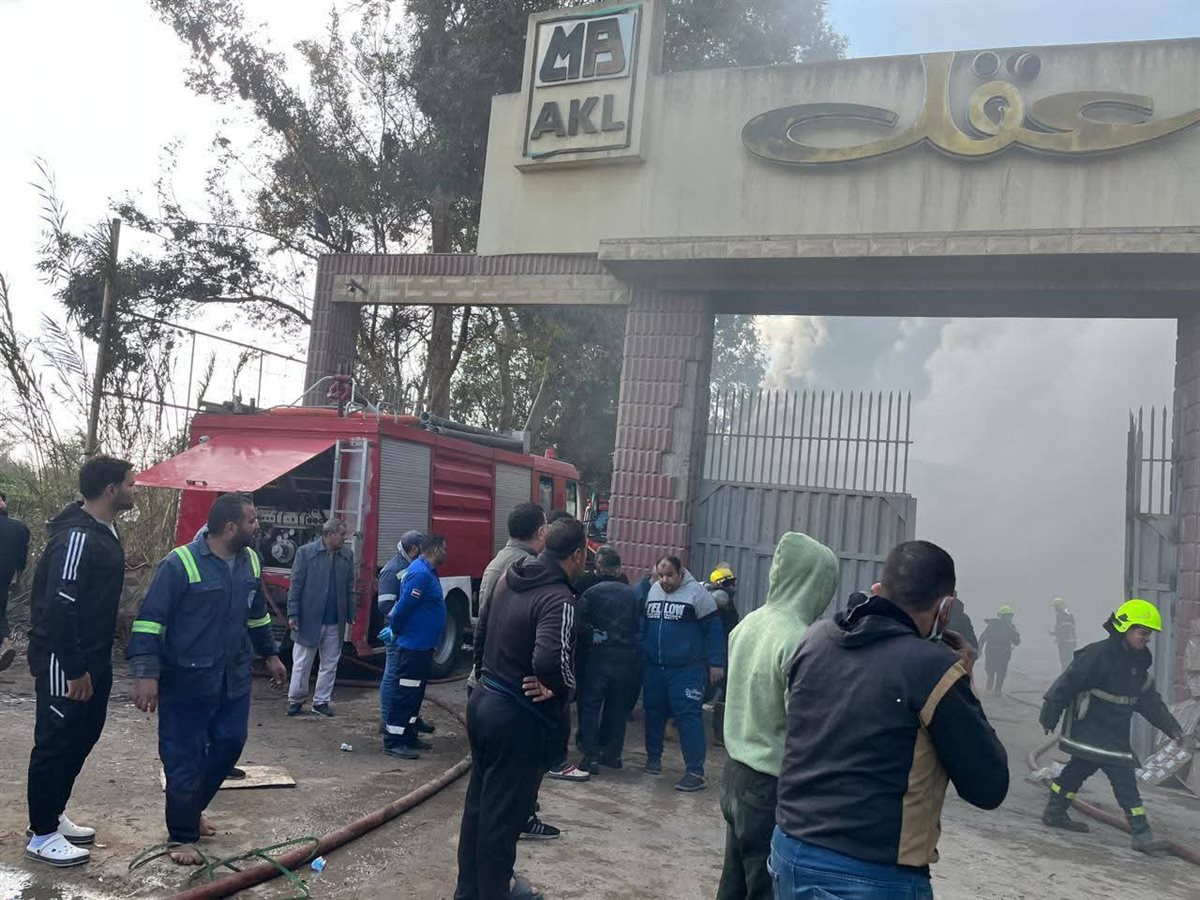 محافظ الدقهلية يتابع تداعيات الحريق الضخم بمصنع عقل لصناعة قطع غيار السيارات