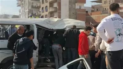 &nbsp;بسبب التقلبات الجوية.. وفاة شاب إثر سقوط لوحة إعلانات ضخمة بشارع البحر في المحلة الكبرى
