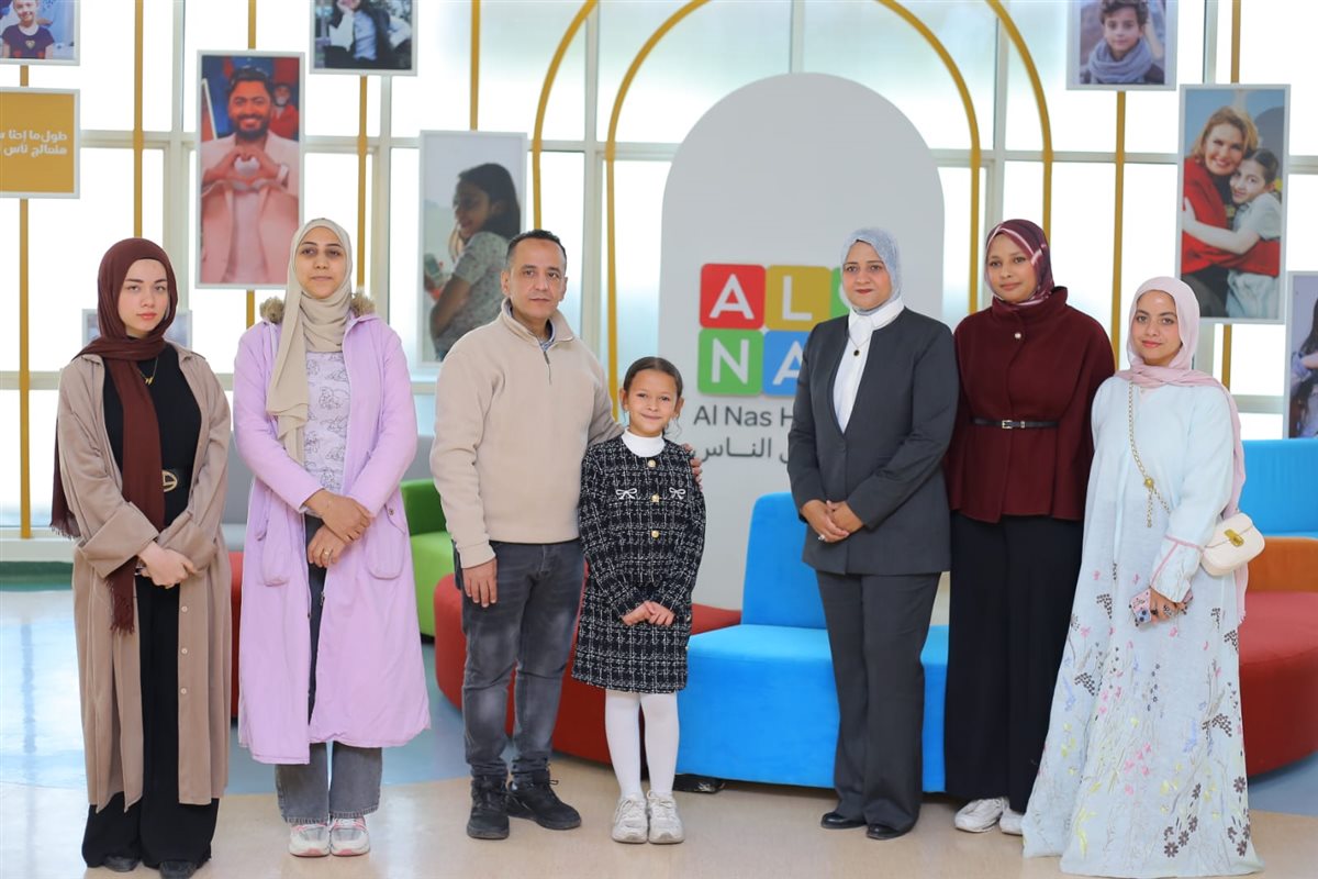 النائبة مروة قنصوه تزور مستشفى الناس وتُدخل البهجة على قلوب الأطفال قبل عيد الفطر