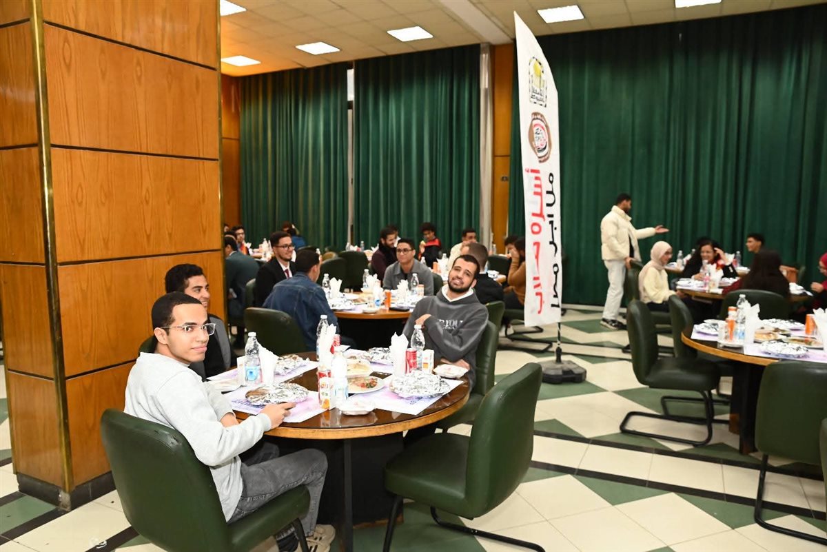 بحضور الدكتور أحمد المنشاوي..<br>جامعة أسيوط الأهلية تنظم إفطار 