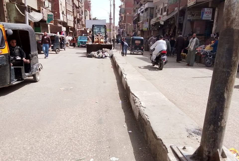 تكثيف حملات النظافة بمركز صدفا بأسيوط &nbsp;ورفع 141 طن مخلفات