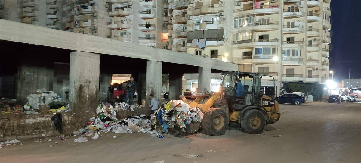 تواصل الأحياء جهودها في مباشرة أعمال النظافة العامة