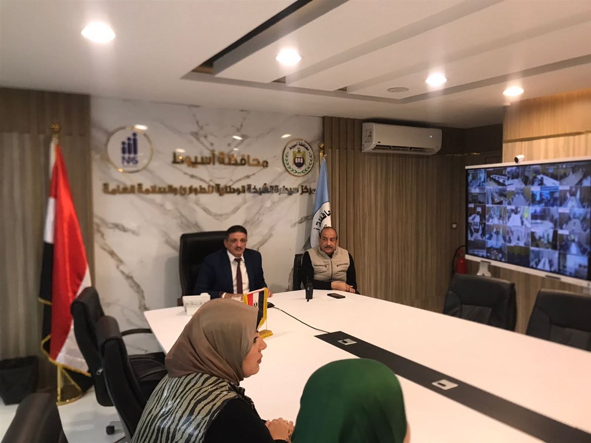 محافظ أسيوط: غرفة العمليات المركزية في انعقاد دائم لمتابعة حالة الطقس والتعامل الفوري مع أي طارئ