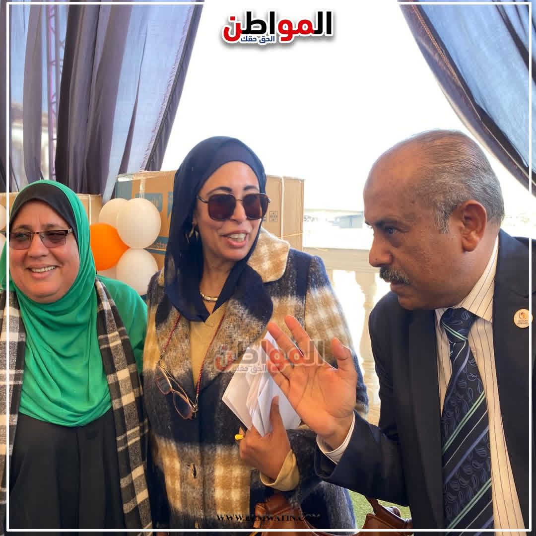 الأستاذ جابر المهدي وأم الغلابة» عزيزة عبد العليم.. من داخل بوابة المواطن&nbsp;
