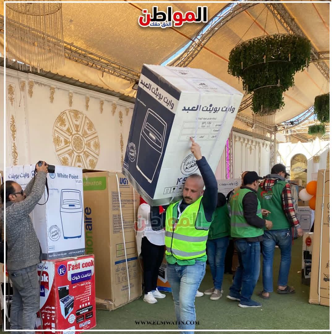 مبادرات«أم الغلابة» عزيزة عبد العليم &nbsp;لتجهيز 49 عروسة إلى دعم آلاف الأسر