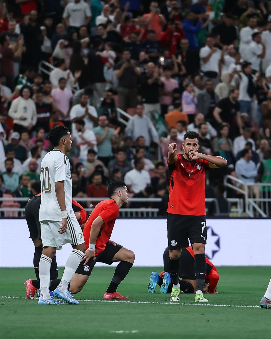 منتخب مصر يعزف سيمفونية كروية في شباك السعودية بثلاثية نظيفة&nbsp;
