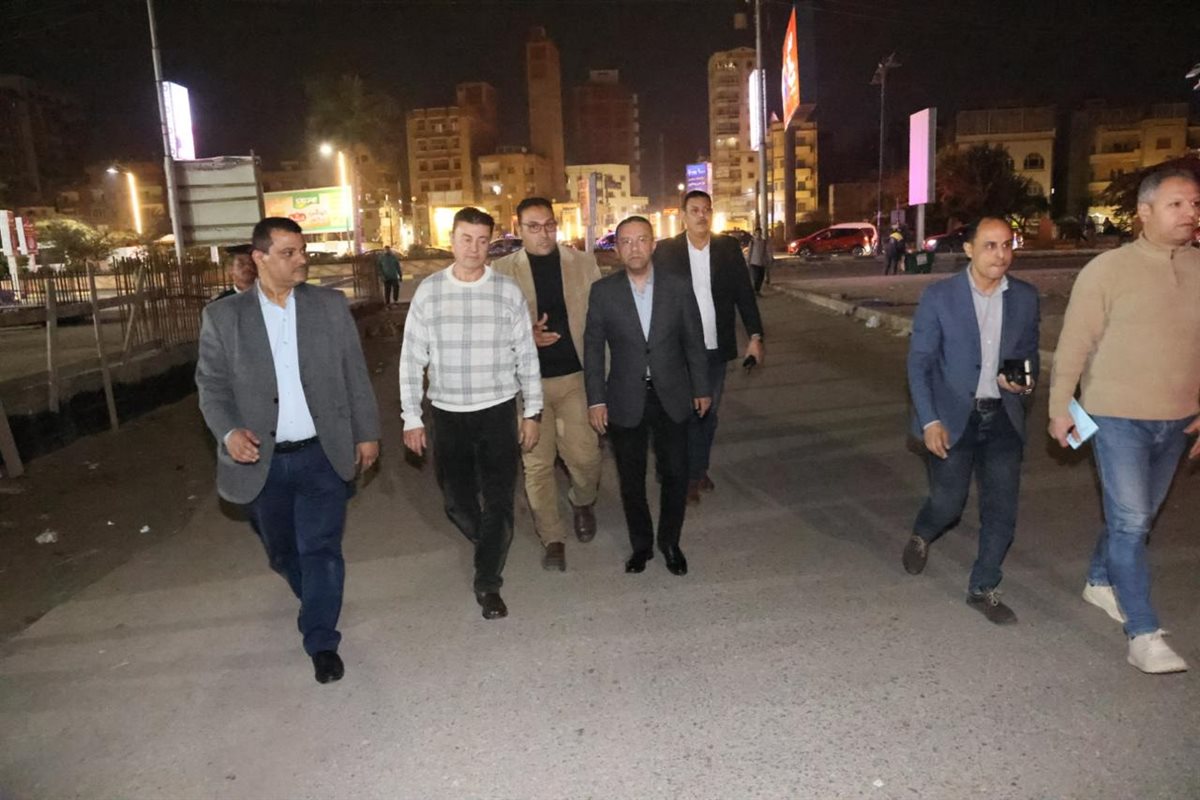 جولة مسائية لمحافظ المنوفية بشبين الكوم لمتابعة غلق المحال.. وتشديد على الالتزام وترشيد الكهرباء