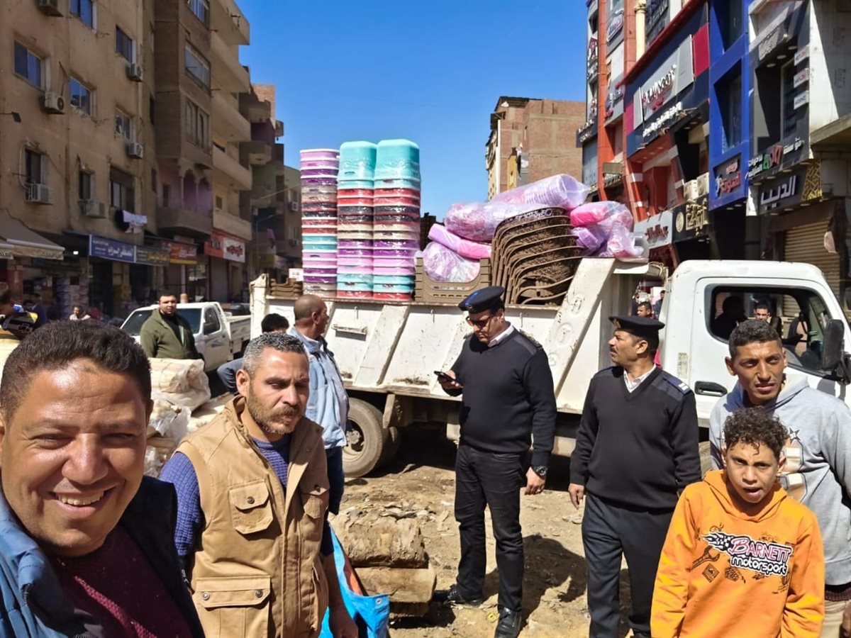 دهانات بلدورات طريق مصر أسيوط الزراعي ورفع الإشغالات من أبو النمرس بالجيزة