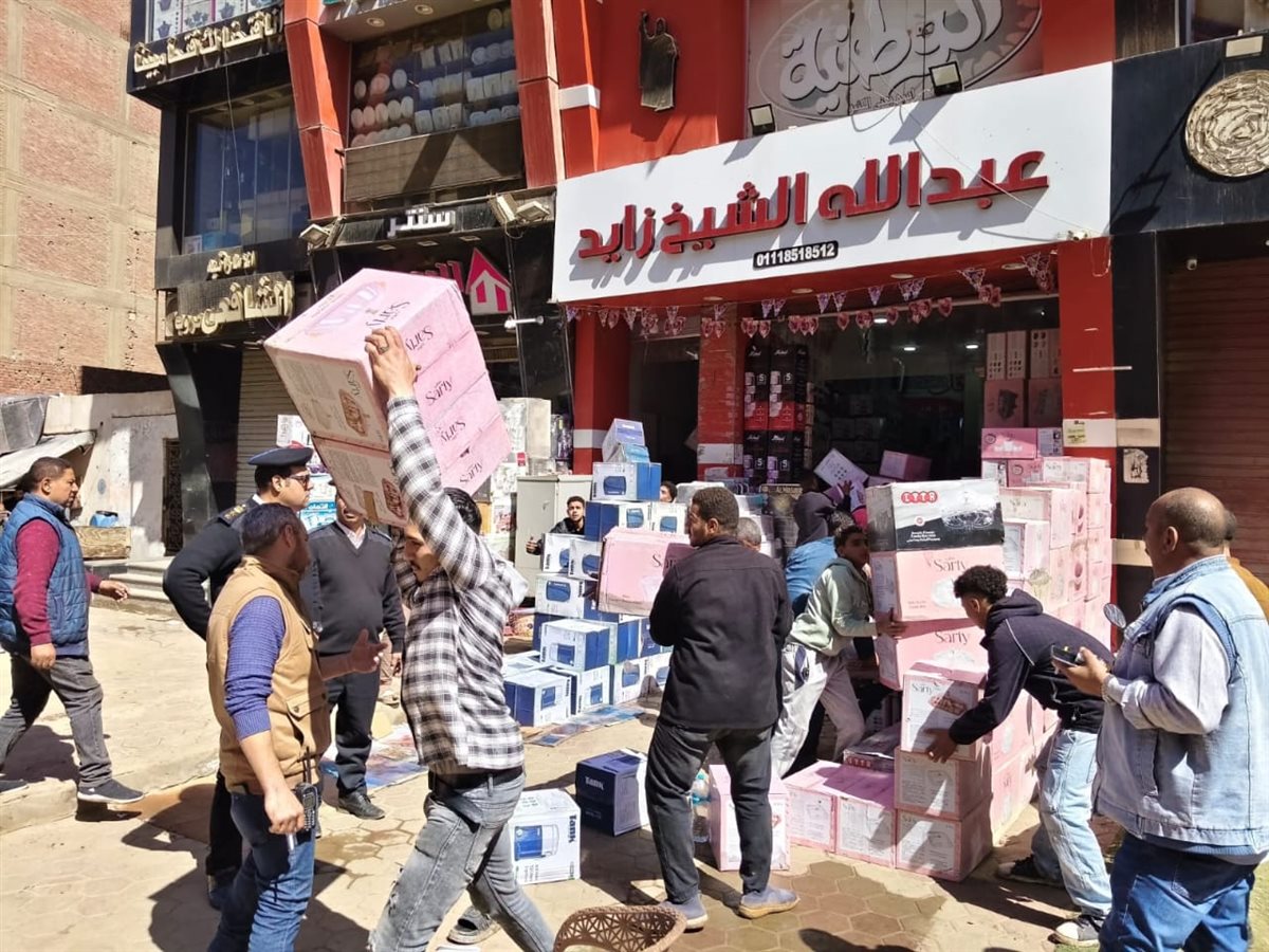 دهانات بلدورات طريق مصر أسيوط الزراعي ورفع الإشغالات من أبو النمرس بالجيزة