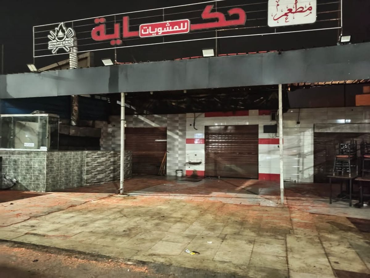محافظ أسيوط: 33 محضرًا في يوم واحد ضد المخالفين لمواعيد غلق المحال.. ولا تهاون في تطبيق القانون
