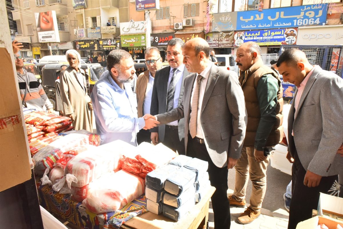 تنفيذًا لتوجيهات الرئيس متابعة مستمرة من محافظ أسيوط لتيسير إجراءات ملفات التصالح&nbsp;